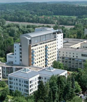 Regenerative Kälteerzeugung mit Flusswasser für das RoMed Klinikum in Rosenheim © Duschl Ingenieure