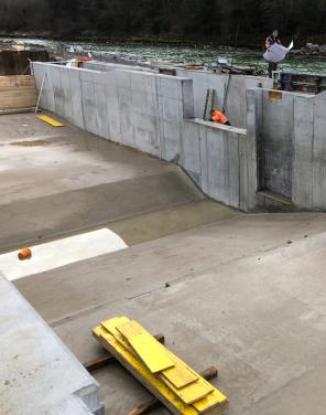 Neubau einer stehenden Flusswelle
in Ebensee © concon